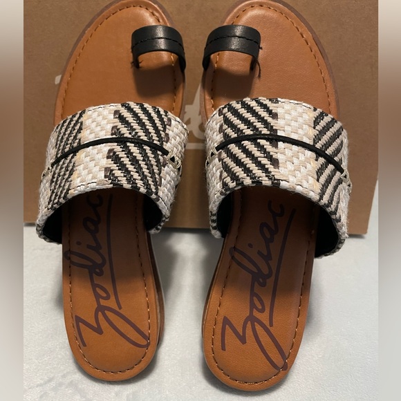 ZODIAC 9 Women's Adelanto Slide Sandal Black and White Size 5 - Picture 2 of 4